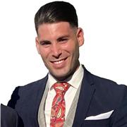 Maestro de primaria de apoyo, con experiencia en diversos centros educativos